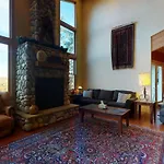 Pine Mountain Getaway