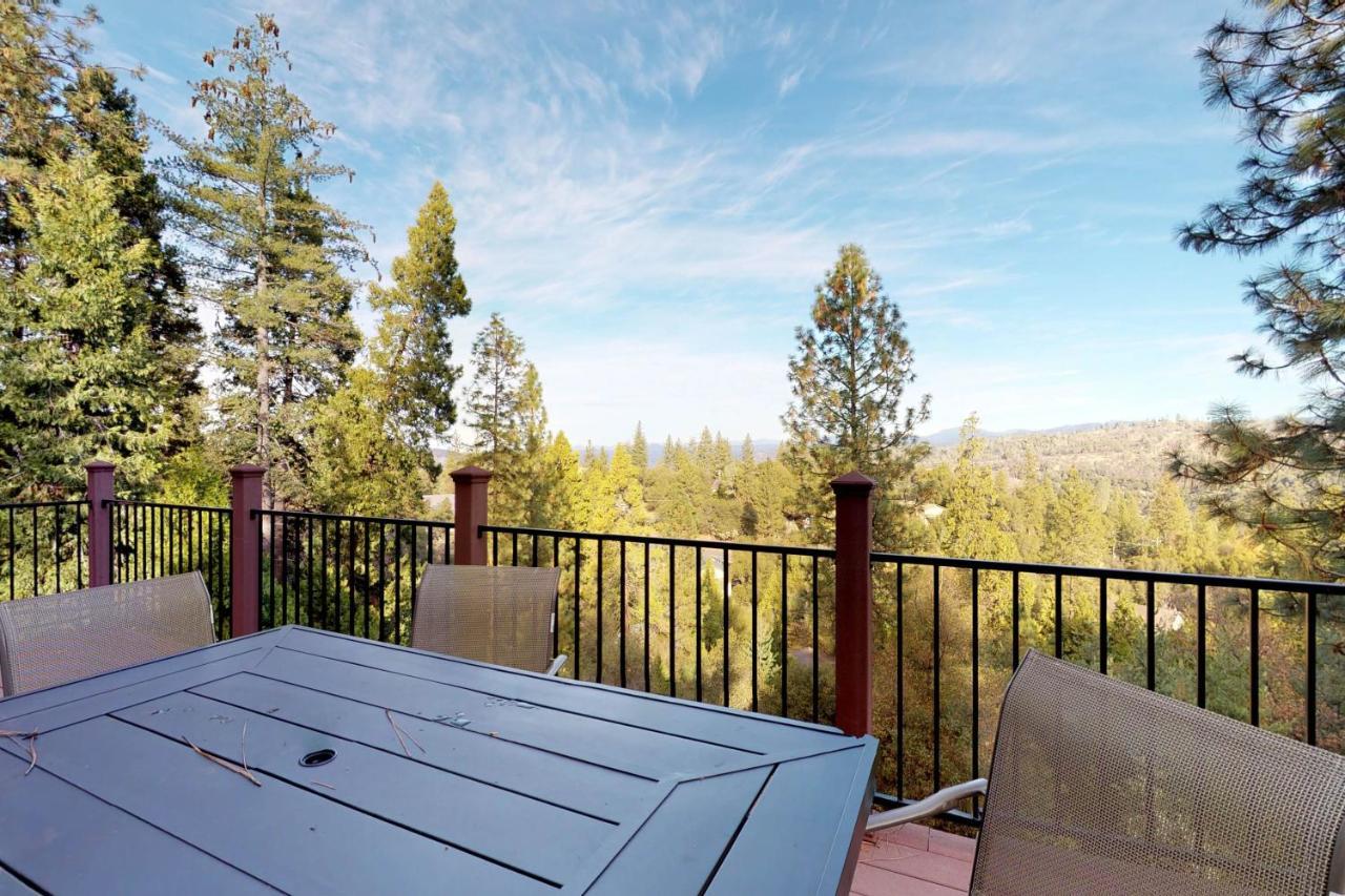 Holiday home Pine Mountain Getaway *