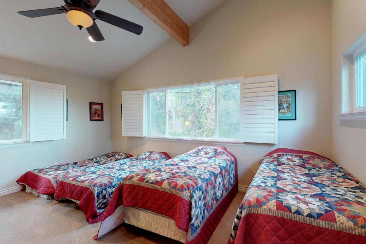 Holiday home Pine Mountain Getaway *